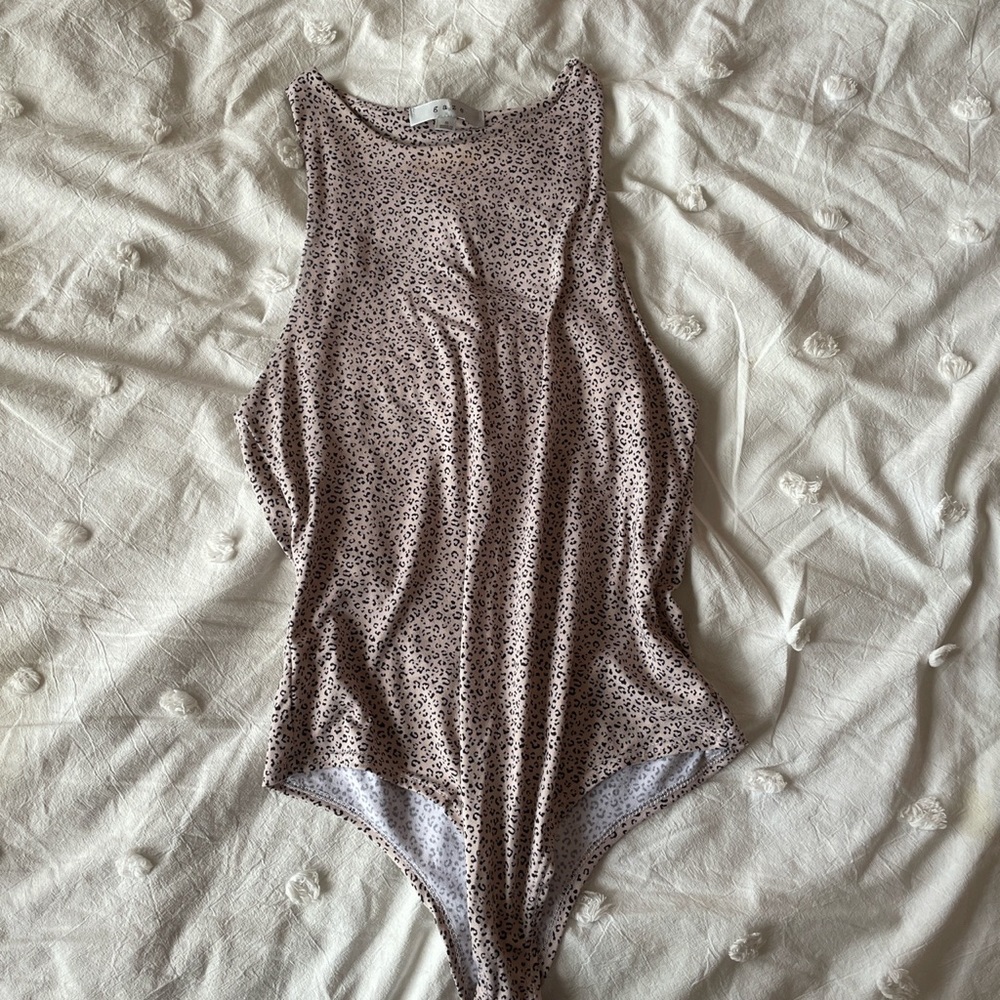 Size Small Women’s Bodysuit Leopard Print